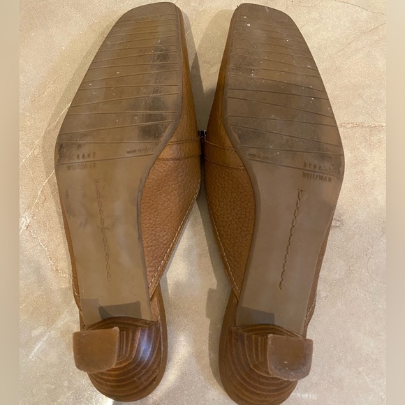 Stuart Weitzman square toe kitten heel - Picture 3 of 3